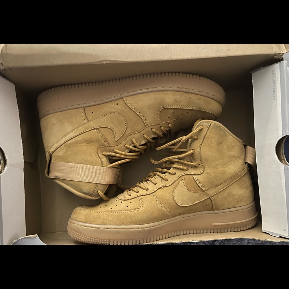 Nike High Top Suede Beige Air Force One. Size 1